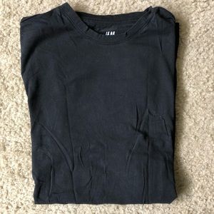 BOGO ‼️ H&M Muscle Fit Tee